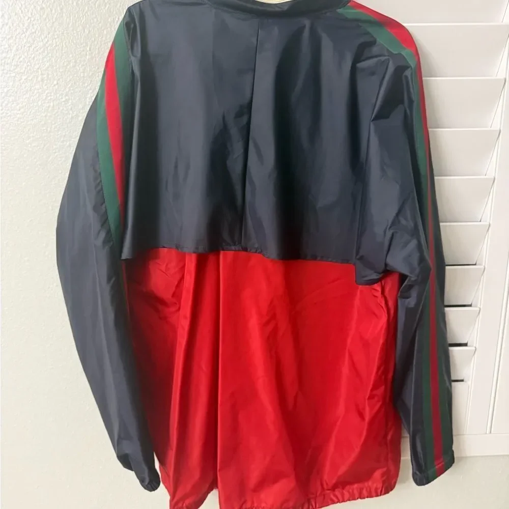 Brand new with tags Gucci Men's Navy and Red Windbreaker sz 52  us sz xl